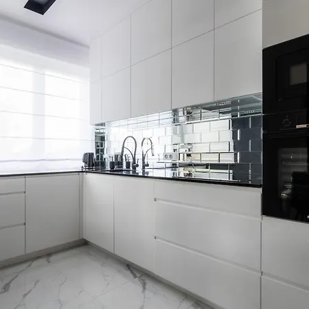 Victus Apartamenty, Moonlight